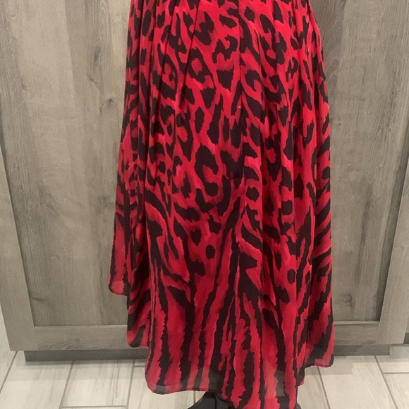 White House Black Market Red & Black Leopard Print Strapless Dress Womens Size 2 - Picture 8 of 9